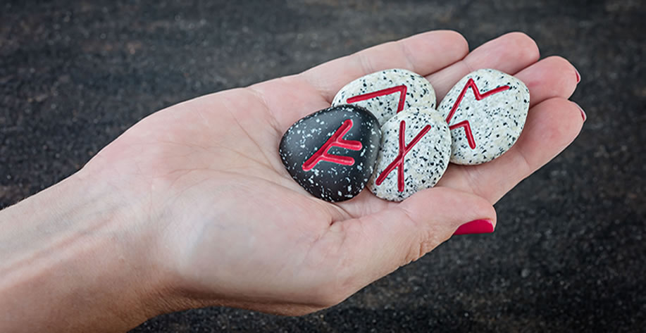 Viking Runes Love Reading ( past / present and future )